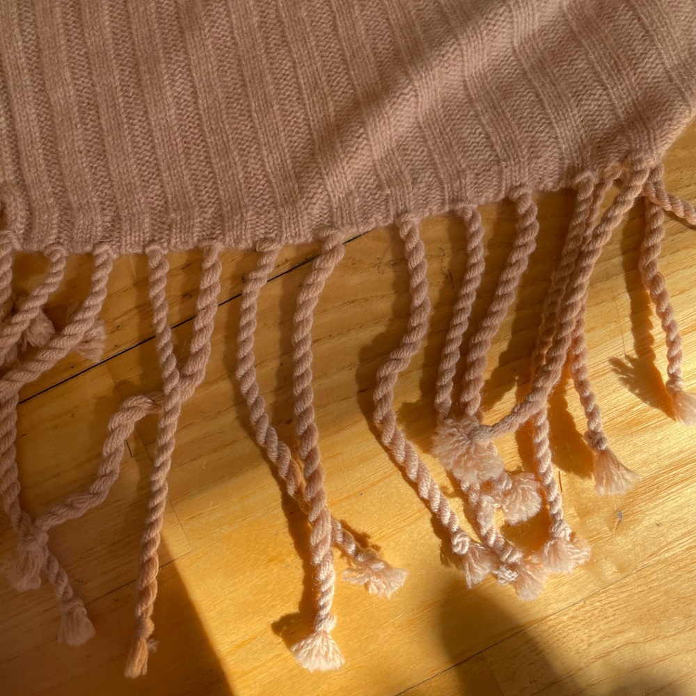 Jonathan Simkhai snood in sand! Tags attached - Picture 4 of 5